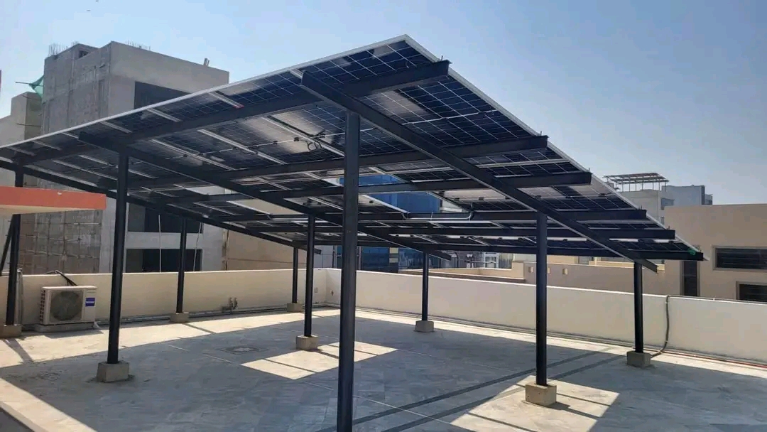 Solar panel support structure