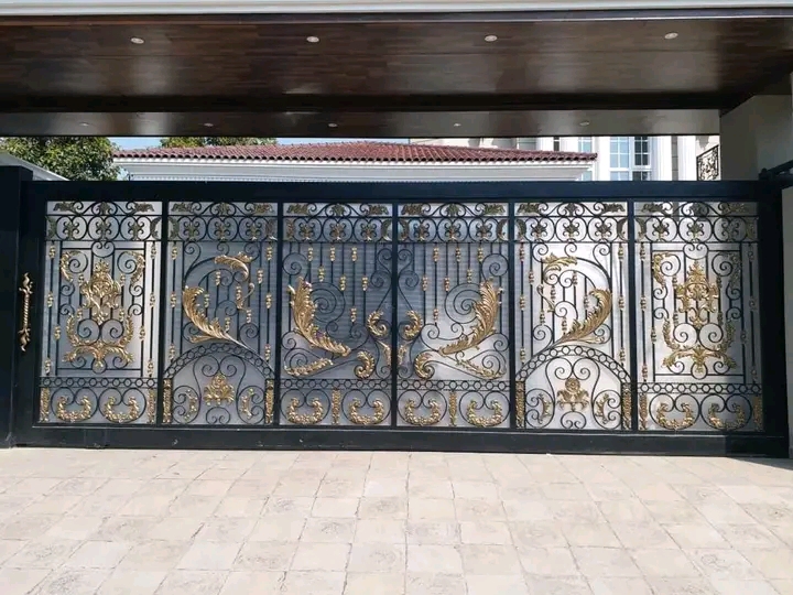 Steel entrance gate