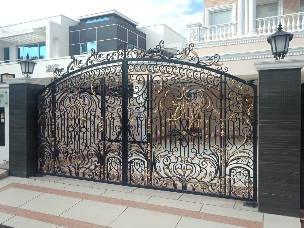 Steel gate project